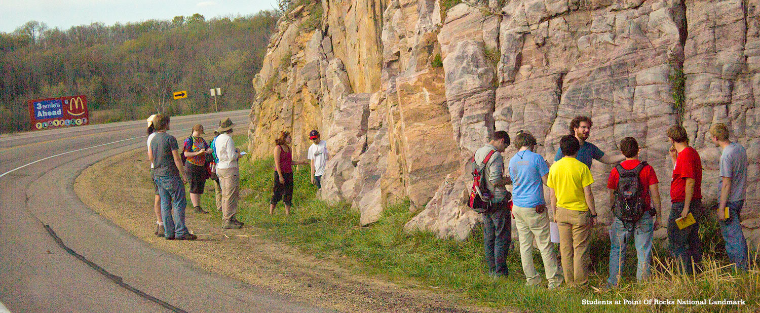 Geology students at Point of Rocks National Landmark