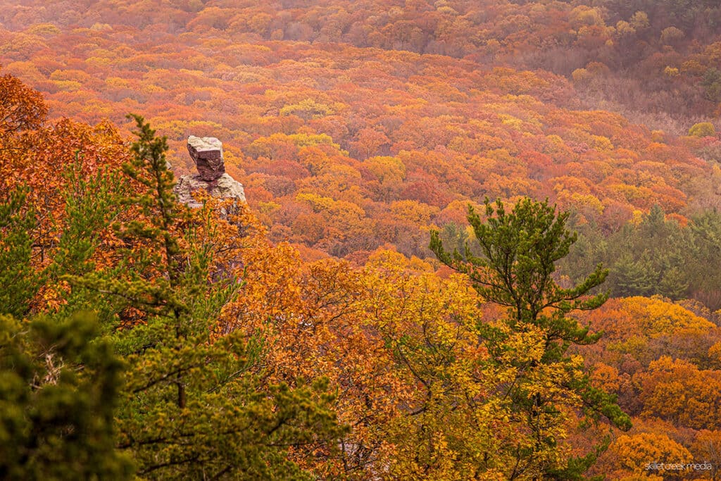 Fall Color - Devil's Doorway, Devil's Lake State Park